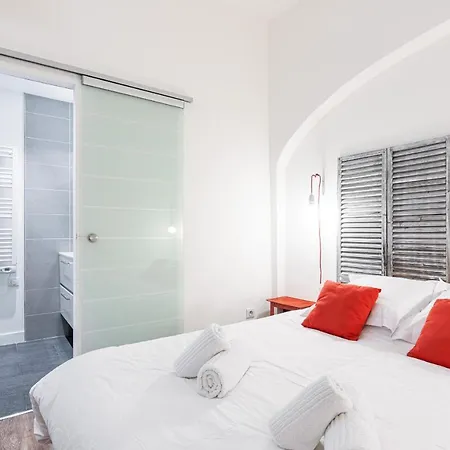 Apartment Bright 1 Bdr In The Old Town