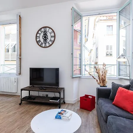 Bright 1 Bdr In The Old Town Apartment Nizza