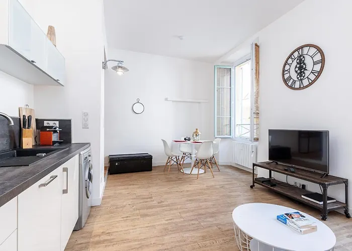 Bright 1 Bdr In The Old Town Apartmán *